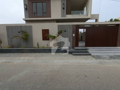 A Stunning House Is Up For Grabs In DHA Phase 8 Karachi