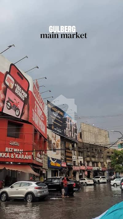 مین مارکیٹ گلبرگ,لاہور میں 1 مرلہ Studio دکان 2.3 لاکھ میں کرایہ پر دستیاب ہے۔