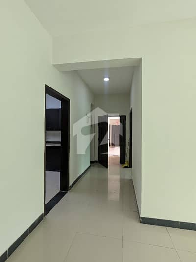 10 Marla 3 Bedroom Apartment Available for Rent 10 Marla 3 Bedroom Apartment Available for Rent