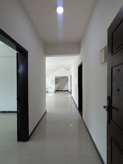 10 Marla 3 Bedroom Apartment Available for Rent