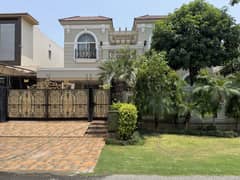 LIKE A BRAND NEW 1 KANAL HOUSE FOR RENT (AC INSTALL)