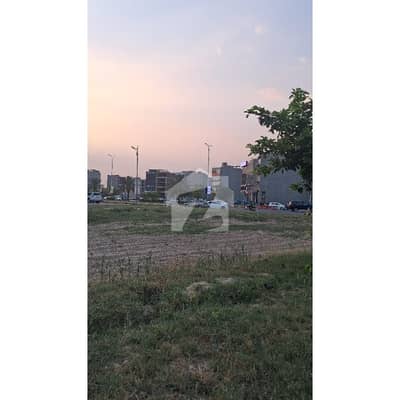 2.5 Kanal Commercial Plot For Sale Main Broadway Road
