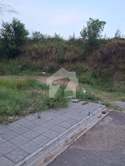 Prime Plot in DHA Phase 5 Sector F, Street 82