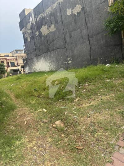 بحریہ ٹاؤن فیز 8 ۔ بلاک جی بحریہ ٹاؤن فیز 8,بحریہ ٹاؤن راولپنڈی,راولپنڈی میں 10 مرلہ رہائشی پلاٹ 67.0 لاکھ میں برائے فروخت۔ بحریہ ٹاؤن فیز 8 ۔ بلاک جی بحریہ ٹاؤن فیز 8,بحریہ ٹاؤن راولپنڈی,راولپنڈی میں 10 مرلہ رہائشی پلاٹ 67.0 لاکھ میں برائے فروخت۔