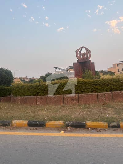 بحریہ گرینز۔ اوورسیز انکلیو - سیکٹر 7 بحریہ گرینز۔ اوورسیز انکلیو,بحریہ ٹاؤن فیز 8,بحریہ ٹاؤن راولپنڈی,راولپنڈی میں 10 مرلہ رہائشی پلاٹ 1.8 کروڑ میں برائے فروخت۔