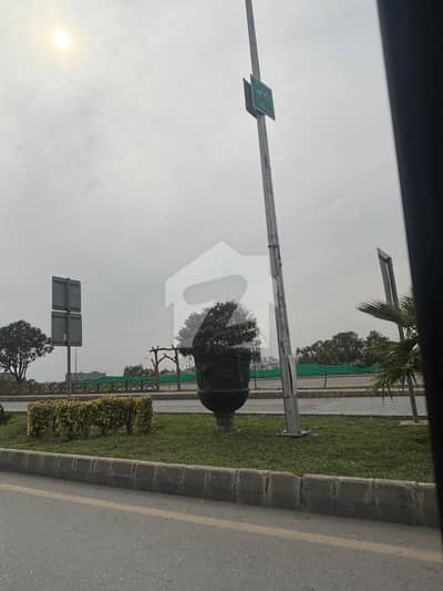 بحریہ ٹاؤن فیز 8 ۔ بلاک جے بحریہ ٹاؤن فیز 8,بحریہ ٹاؤن راولپنڈی,راولپنڈی میں 10 مرلہ رہائشی پلاٹ 75.0 لاکھ میں برائے فروخت۔