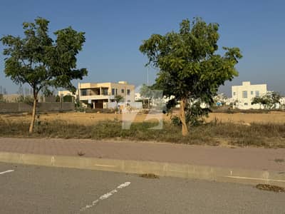 272 Sq Yd Plot For Sale Precinct-6, Bahria Town Karachi. Prime Location | Ideal for Residence or Investment. Just 5 Mins Drive from Main Gate | Near Park, Mosque, Beacon House School, Midway Commercial & Bahria Heights.