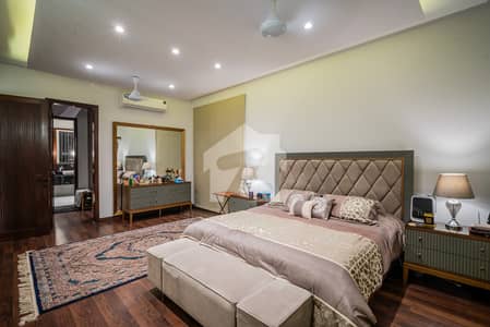 500 YARD LIKE BRAND NEW HOUSE AVAILABLE FOR RENT