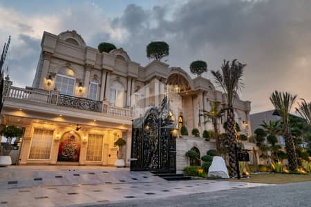 ORIGINAL PIC 2 KANAL ROYAL CLASS VICTORIAN VILLA NEAR PARK & RAYA IN DHA PHASE 6