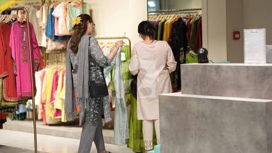 صدر راولپنڈی میں 4 مرلہ Studio دکان 5.0 کروڑ میں برائے فروخت۔