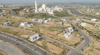 500 Sq Yd Plot For Sale Street-3 Near Jinnah Precinct-9 (Bahria Hills). Near Ali Villa & Close to Jinnah Avenue | Prime Location | Ideal for Residence or Investment. Just 2 Mins Drive from Entrance.