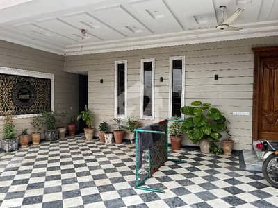 1 Kanal Slightly Used Upper Portion For Rent In LDA Avenue-1 Lahore. 1 Kanal Slightly Used Upper Portion For Rent In LDA Avenue-1 Lahore.