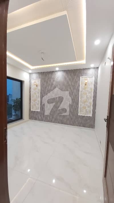 10 MARLA BEAUTIFUL SINGLE STOREY HOUSE FOR RENT