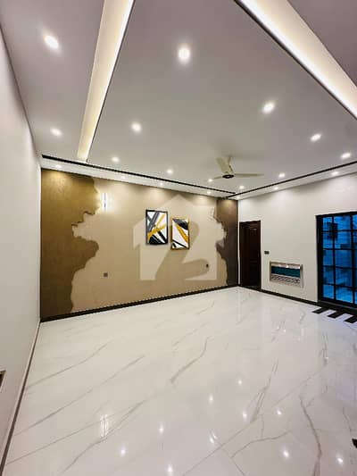 1 kanal upper portion for rent in wapda town pahse 1