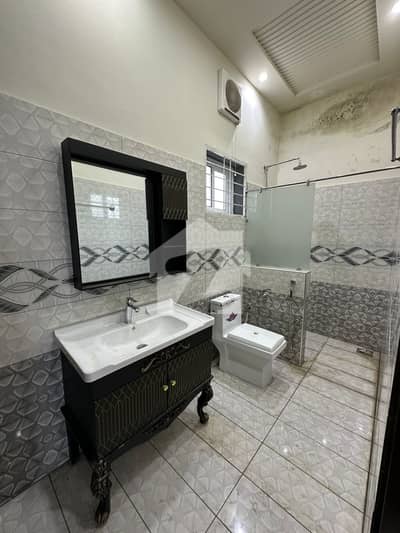 10Marla new house available for rent 10Marla new house available for rent