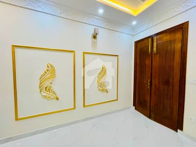 3 Marla 75 Sqft Brand New Soild Construction 3 Bed 3 Bath With Gas Meter And Mumty Space For Sale In Ali Park