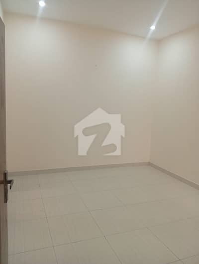 سیکٹر 31 ۔ پنجابی سوداگر سٹی فیز 2 سکیم 33 - سیکٹر 31,سکیم 33,کراچی میں 2 کمروں کا 4 مرلہ فلیٹ 45.0 ہزار میں کرایہ پر دستیاب ہے۔