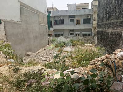 ایف ۔ 11 اسلام آباد میں 9 مرلہ رہائشی پلاٹ 9.8 کروڑ میں برائے فروخت۔ ایف ۔ 11 اسلام آباد میں 9 مرلہ رہائشی پلاٹ 9.8 کروڑ میں برائے فروخت۔