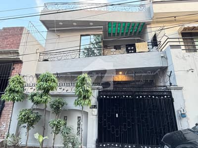 جوہر ٹاؤن فیز 2 - بلاک جے جوہر ٹاؤن فیز 2,جوہر ٹاؤن,لاہور میں 4 کمروں کا 5 مرلہ مکان 2.79 کروڑ میں برائے فروخت۔