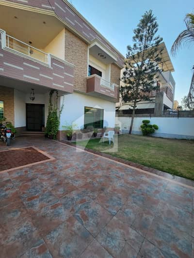 Proper 2 Unit 500 Yards Owner Built Design Bungalow With Big Lawn Parking Phase 6 Near Park Masjid