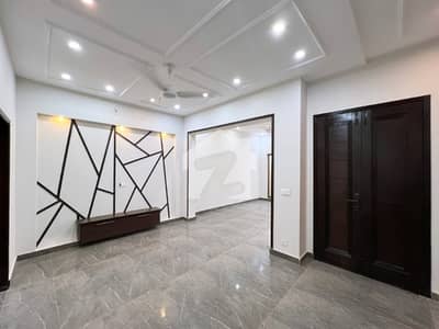 5 Marla Slightly Used House For Sale In Lake City Sector M7B
