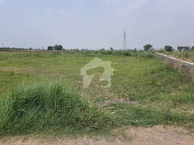 Beautiful Plot Along the Main Bypass Road ,Main Chak Beli Khan. (For Residential and Commercial Purposes Both) [ بائی پاس روڈ کے ساتھ خوبصورت پلاٹ (رہائشی اور تجارتی مقاصد کے لیے) ]