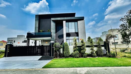 1 KANAL BRAND NEW MODERN HOUSE ON DHA STANDARD AVAILABLE FOR SALE IN PRIME LOCATION OF IEP ENGINEERING TOWN