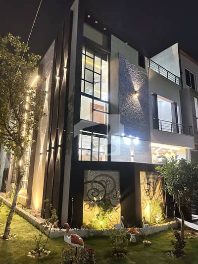 5.5 Marla Brand New Corner House for Sale Platinum Block, Park View City Lahore 5.5 Marla Brand New Corner House for Sale Platinum Block, Park View City Lahore