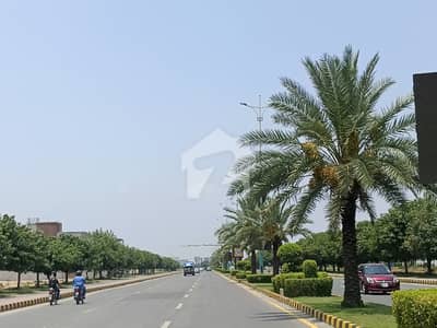 ڈی ایچ اے فیز 7 - بلاک ایس فیز 7,ڈیفنس (ڈی ایچ اے),لاہور میں 1 کنال رہائشی پلاٹ 5.05 کروڑ میں برائے فروخت۔ ڈی ایچ اے فیز 7 - بلاک ایس فیز 7,ڈیفنس (ڈی ایچ اے),لاہور میں 1 کنال رہائشی پلاٹ 5.05 کروڑ میں برائے فروخت۔