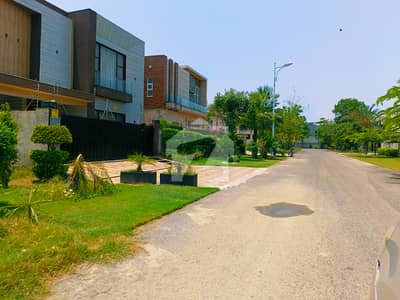 ڈی ایچ اے فیز 7 - بلاک پی فیز 7,ڈیفنس (ڈی ایچ اے),لاہور میں 1 کنال رہائشی پلاٹ 4.6 کروڑ میں برائے فروخت۔ ڈی ایچ اے فیز 7 - بلاک پی فیز 7,ڈیفنس (ڈی ایچ اے),لاہور میں 1 کنال رہائشی پلاٹ 4.6 کروڑ میں برائے فروخت۔