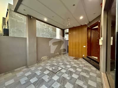 Beautiful & Spacious 5 Marla House for Rent in DHA 9 Town