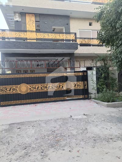 10 Marla House is Available For sell in Islamabad F-15 real picture