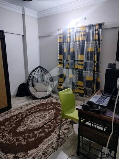 3 Bed DD Leased Flat For Sale With 24/7 Electricity, New Kitchen, West Open. Large Covered Area