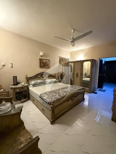 Demand: 3.5 CR Area: KDA Scheme No. 1 Meeran Mohammad Shah Road Building: Capri Apartments Apartment: 4th floor (no lift) 1600-1700 sq. ft West open 3 car parking inside building premises.  3 Bed DD. With Washing Area. Each bedroom has a separate balcony.