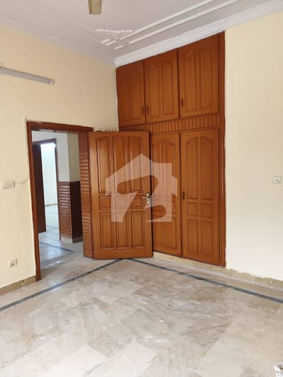 G-10 size 50x80 Full house 5bed 6bath 2dring 2tvl 2kitchen
