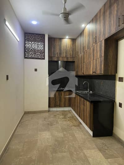 2 BED D/D FLAT AVAILABLE FOR SALE NEAR IQRA UNIVERSITY