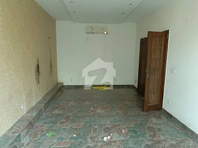 4 Marla 1st Floor Office For Rent DHA Phase 3, Block Y, 1st Floor With Parking