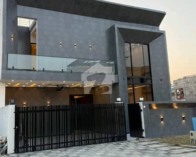 Get A 9.5 Marla House For sale In MPCHS - Block C1