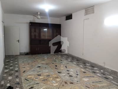 Lower Portion Of 12 Marla Available For Rent In I-8/3