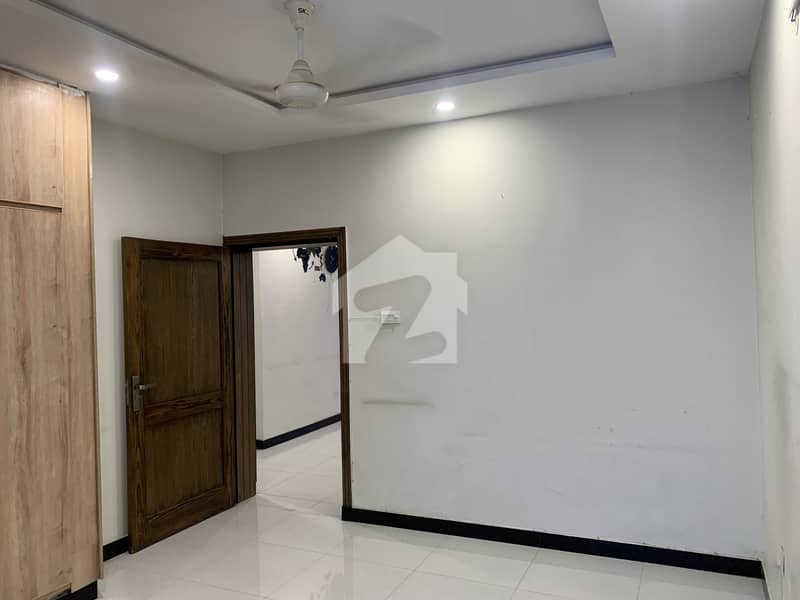 I-8/2 Flat For Rent I-8/2 Flat For Rent