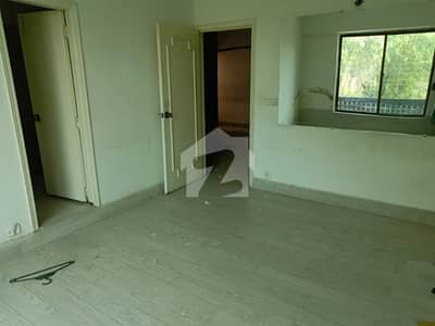 4 Marla 1st Floor Office For Rent DHA Phase 3, Block Y, 1st Floor With Parking