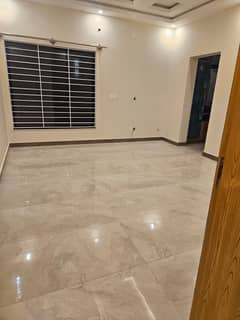 A Upper Portion Of 20 Marla In Rs. 320000