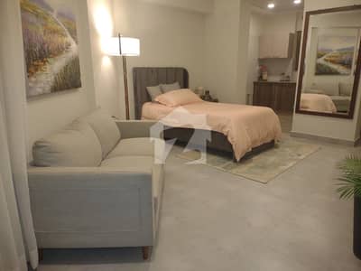 540sq ft 1BHK Luxury Flat Available on CASH/ INSTALMENTS. Paragon Towers are available on SALE at minimum prices.