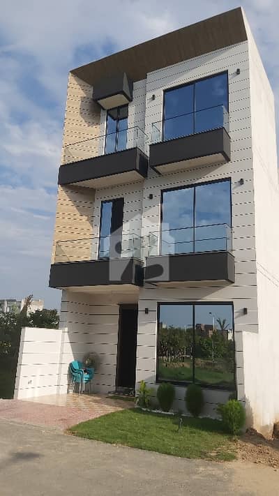 5 Marla Triple Storey Semi Commercial Building For Sale College Road