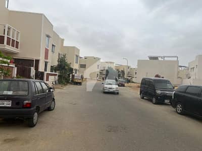 A Prime Location Residential Plot Of 160 Square Yards In Rs. 35000000