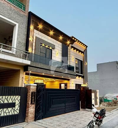 Brand New 10 Marla Luxury House For Sale In LDA Avenue 1 Block J 7 Bedrooms