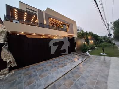 Luxurious 21 Marla House For Sale Wapda Town, Lahore
