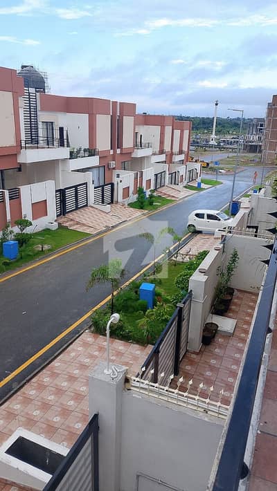 8M CORNER+PARK FACING Plot