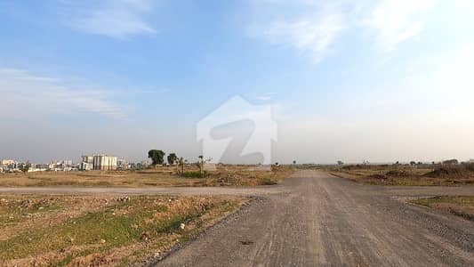 ای ۔ 12 اسلام آباد میں 10 مرلہ رہائشی پلاٹ 3.4 کروڑ میں برائے فروخت۔