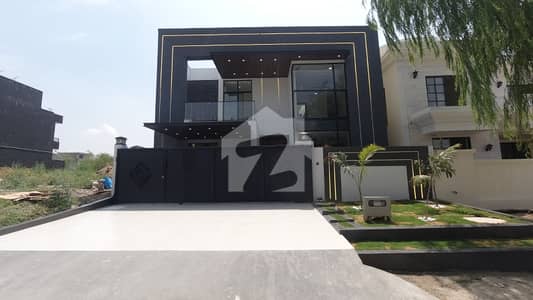 MODERN DESIGNER HOUSE IN MULTI GARDENS B-17, ISLAMABAD FOR SALE MODERN DESIGNER HOUSE IN MULTI GARDENS B-17, ISLAMABAD FOR SALE